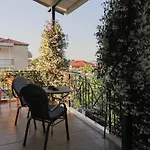 Tsertos Aparthotel Kamena Vourla