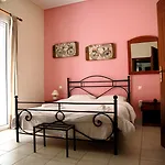 Aparthotel Tsertos Kamena Vourla