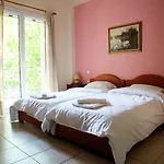 Tsertos Aparthotel