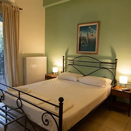 Lägenhetshotell Tsertos 4*