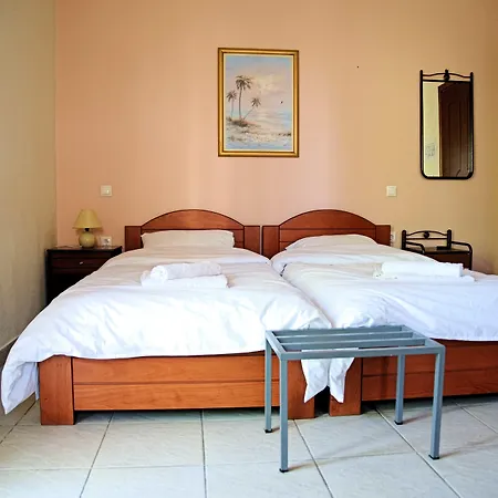 Tsertos Apart Otel Kamena Vourla