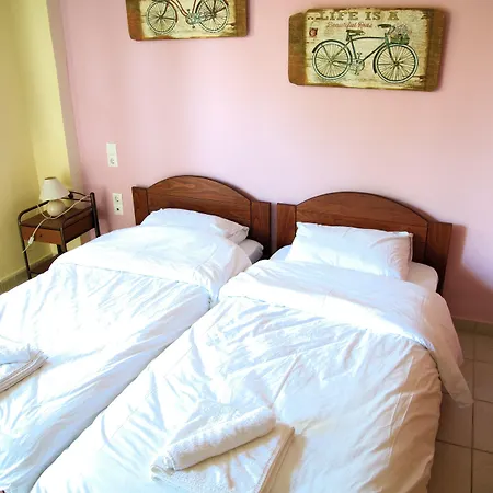 Tsertos Apart Otel Kamena Vourla