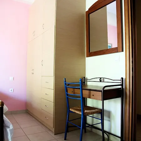 Lägenhetshotell Tsertos 4*