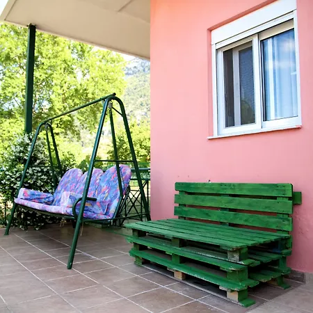 Tsertos Aparthotel