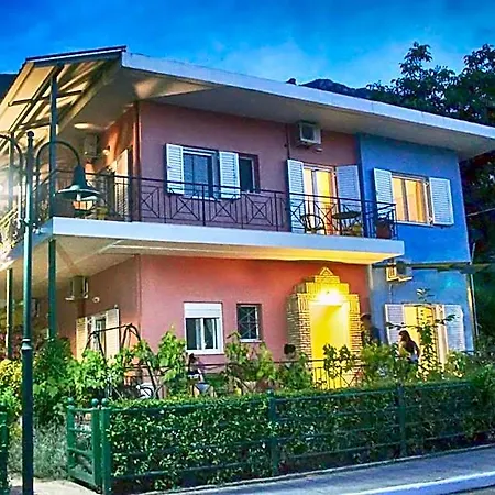 Aparthotel Tsertos Kamena Vourla