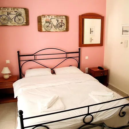 Aparthotel Tsertos 3*